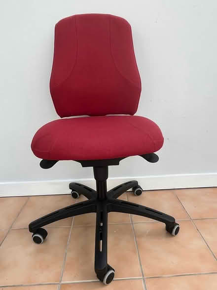 Photo of free Swivel office chair (Pitlochry PH16) #1