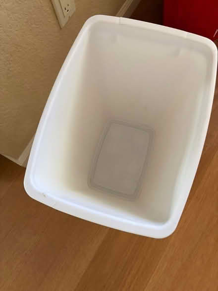 Photo of free Great condition 36 qt garbage can (Cupertino by De Anza College) #2