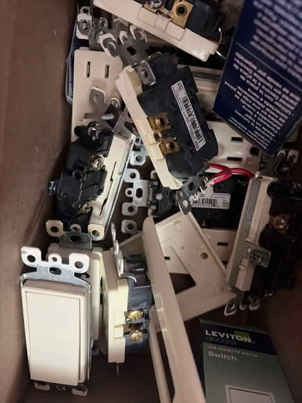 Photo of free electrical outlet plugs/switched (Cupertino by De Anza College) #1