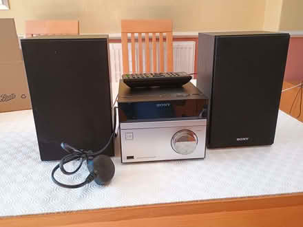Photo of free Sony CD Player / Radio & speakers (Southport PR9) #1