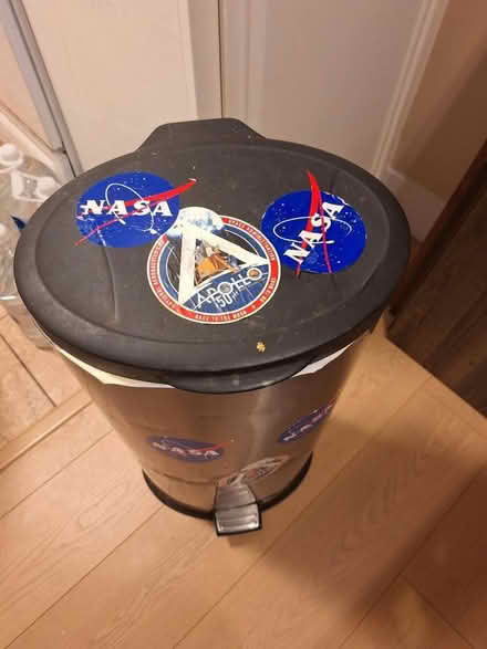 Photo of free Garbage can (Encino/Tarzana) #3