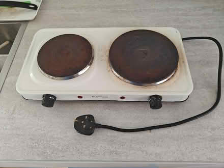Photo of free 2 plate hob (Woking GU22) #1