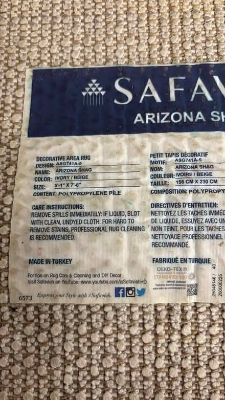 Photo of free Safavieh carpet 5x7 (16 Street & First Ave Manhatta) #1