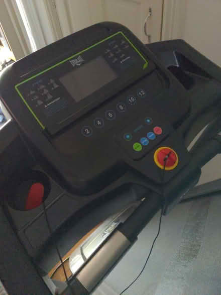 Photo of free Treadmill everlast, electric. (Earley RG6) #2