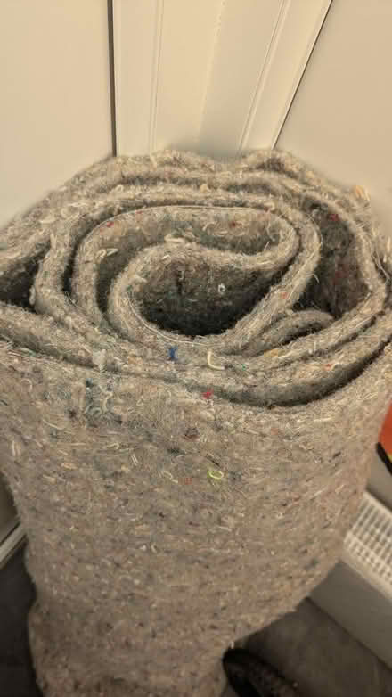 Photo of free Woolen rich underlay 150x200 cm (Br6) #1