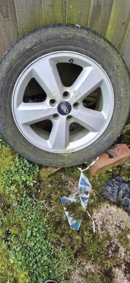 Photo of free Ford focus mk2 wheel, 2007 (Great Moor SK3) #1