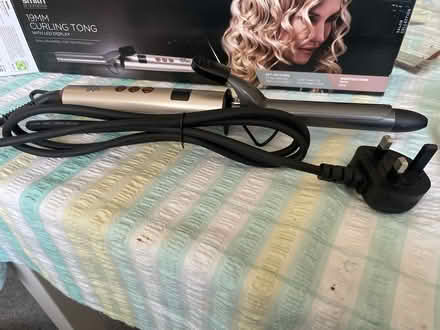 Photo of free Curling tongs (Barry CF63) #2