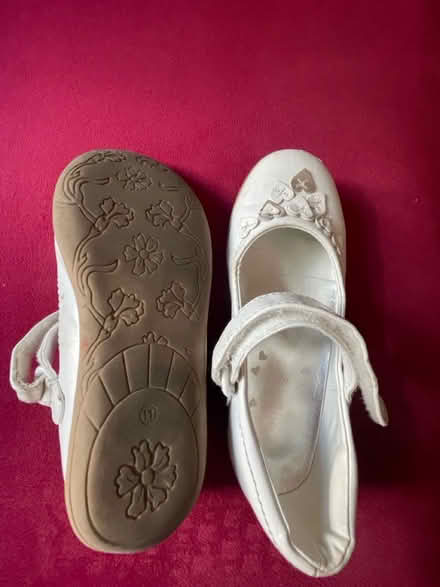 Photo of free Girls summer shoes UK 11 EUR 29 (Angel EC1V) #3