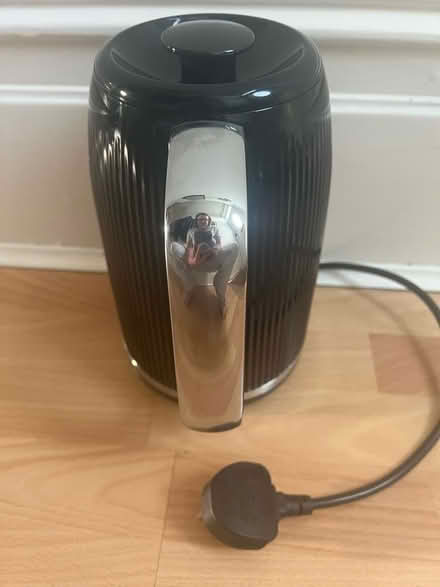 Photo of free Breville kettle (Hove Edge HD6) #2