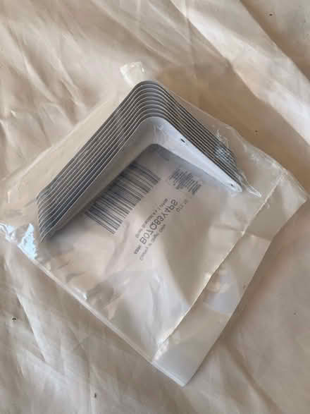 Photo of free Pack of 10 metal brackets (Malvern WR14) #1