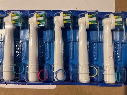 Photo of free NIB - 8 Oral-B Toothbrush Heads (East Capitol Hill Miller Park) #2