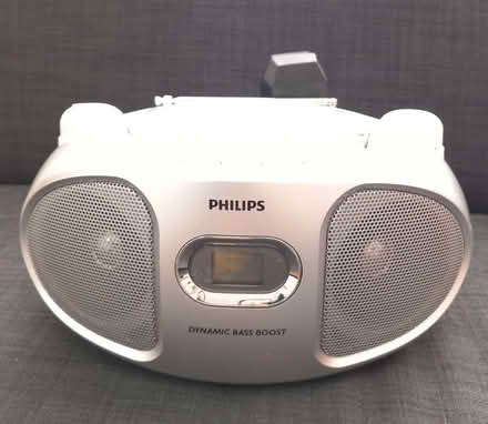 Photo of free Mains/Battery-Operated Radio (Hampton CT6) #1