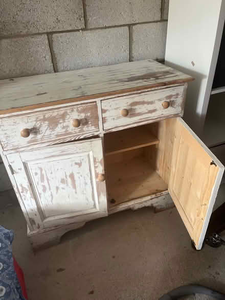 Photo of free ‘Shabby chic’ wooden caninet (Barton le clay) #1