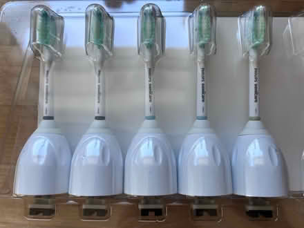 Photo of free NIB 5 Sonicare heads (old style) (East Capitol Hill Miller Park) #1