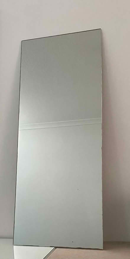 Photo of free Large mirror (Birch Hill RG12) #1