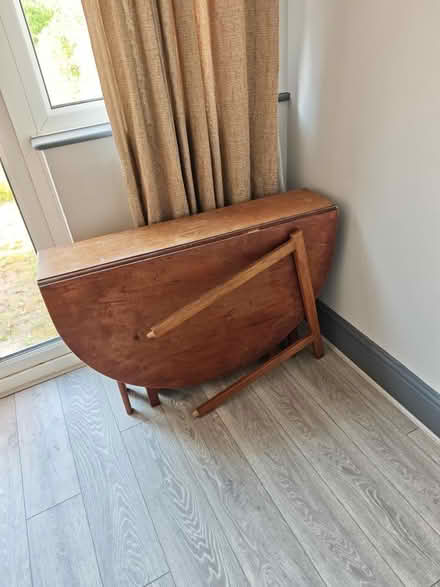 Photo of free Dining table with folding leaf (Harrow HA3) #2