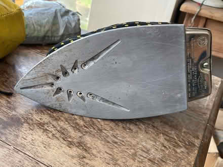 Photo of free An older iron (Fairfield LA1) #1