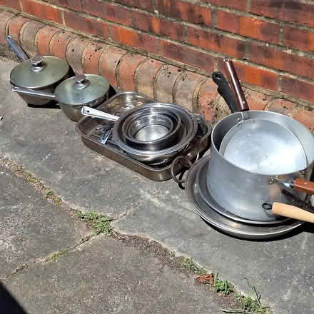 Photo of free pots and pans and bowls (Southall) #1