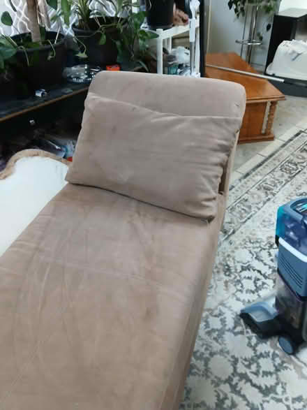 Photo of free Chase lounger (Juan Tabo and Central) #1