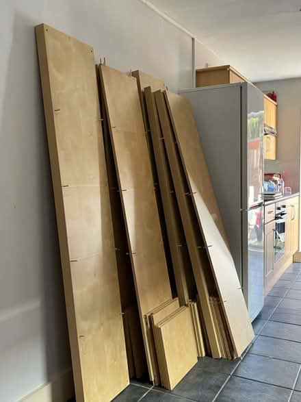 Photo of free 5x5 ikea shelf - great condition (W4 2BU) #2