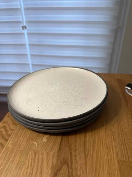 Photo of free Plate set (Meadowvale) #1