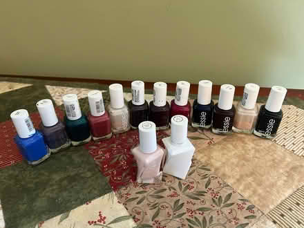 Photo of free OPENED/USED ESSIE nail polish (Wood Ridge) #1