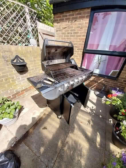 Photo of free Gas Barbeque (Next to Lister hospital..) #2