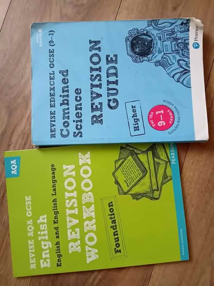 Photo of free GCSE Revision books (Rochdale, OL11) #1
