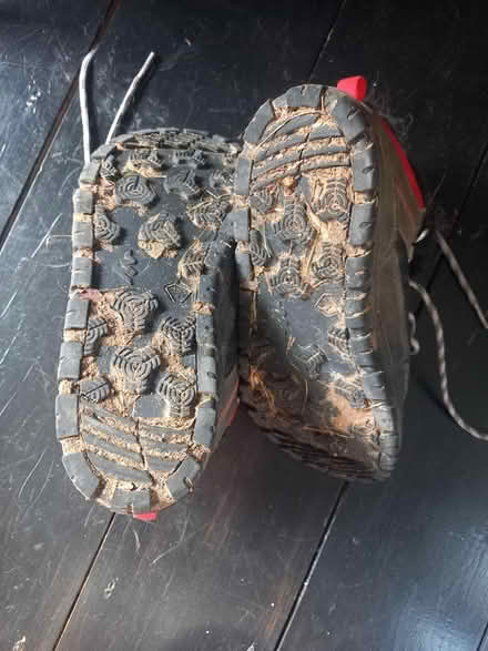 Photo of free Junior walking boots 1.5 (SE9) #2