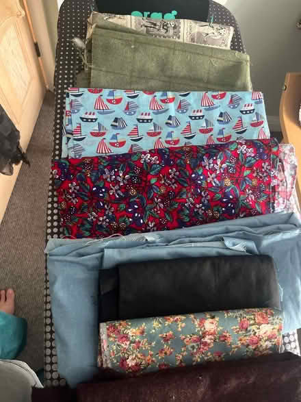 Photo of free Selection of fabric (Oxford (Risinghurst) OX3) #3