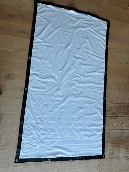 Photo of free Portable cinema screen (Gayton CH60) #1