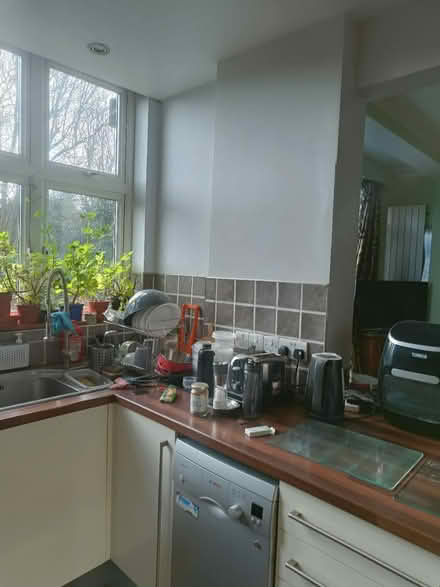 Photo of free Kitchen cabinet units (Friern Barnet, N11) #4