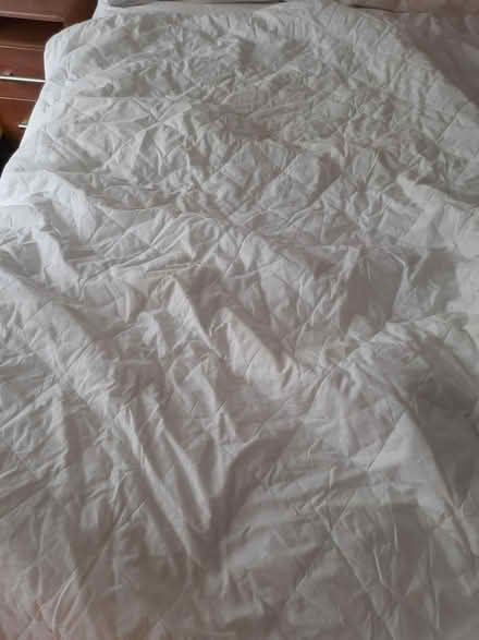 Photo of free Double mattress protector (B90 4st) #3