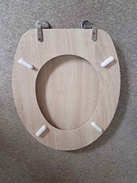 Photo of free Wood Effect Toilet seat (Kimberley NG16) #3