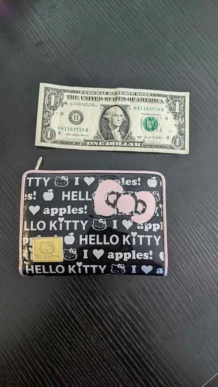 Photo of free Cute purses, wallet, belt (01890) #1