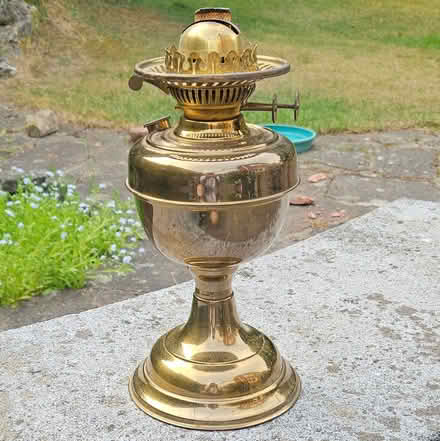 Photo of free Brass oil lamp (Elmstead BR7) #2