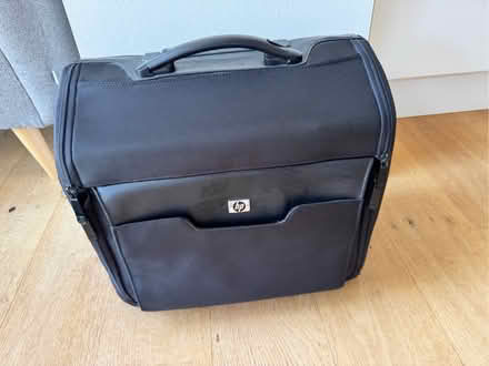 Photo of free HP wheeled laptop bag/briefcase (Gayton CH60) #1