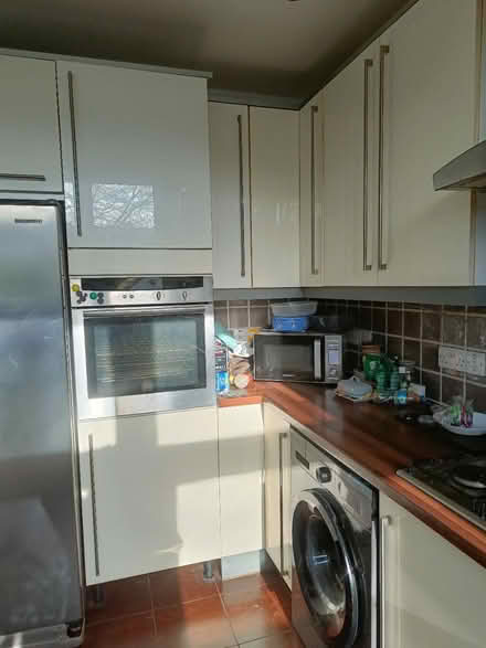 Photo of free Kitchen cabinet units (Friern Barnet, N11) #3