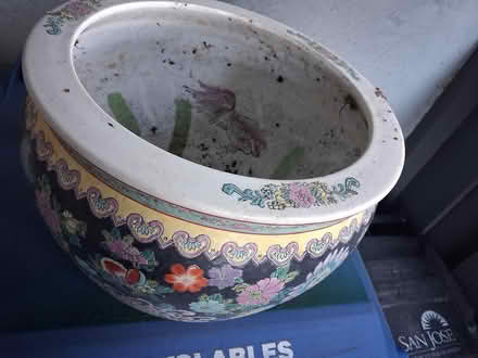 Photo of free Ceramic pot (West San Jose, Mitty HS area) #1