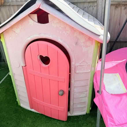 Photo of free Play house (NW4) #2