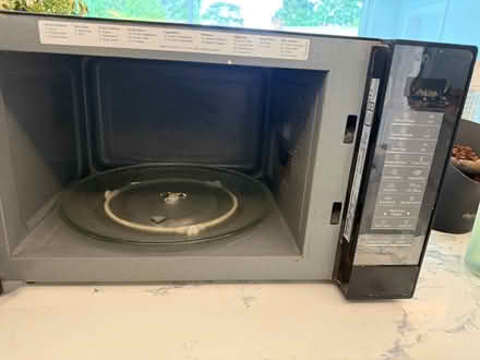 Photo of free Microwave (Cockfosters EN4) #2