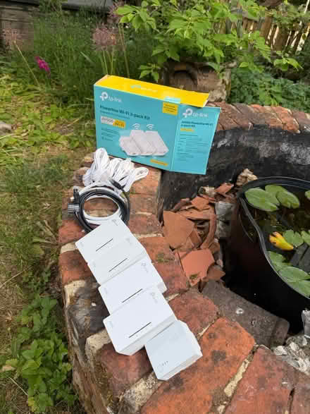 Photo of free Wifi extender (Micheldever, SO21) #1