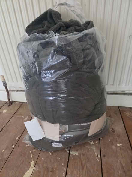 Photo of free Argos Super King Fleece Bed Set (Camberwell Green, SE5) #3