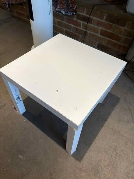Photo of free White coffee table (CR2) #2