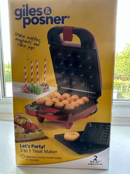 Photo of free electric donut & waffle maker (Ware SG12) #2