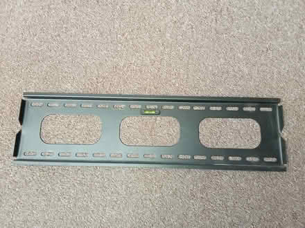 Photo of free TV wall bracket (Holbrook DE56) #1