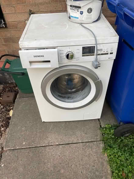 Photo of free Siemens washing machine (Mums RM18) #1