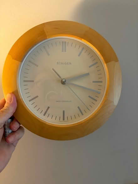Photo of free Wall clock - uses radio time signal (read details) (Cutteslowe OX2) #1