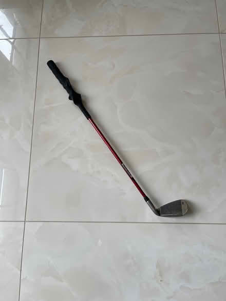 Photo of free US golf LH club with trainer grip (Woking GU22) #1
