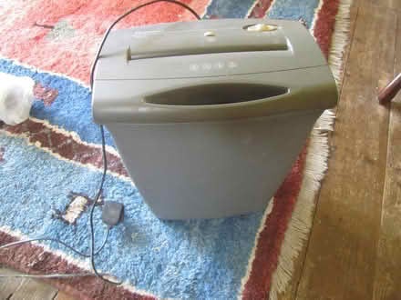 Photo of free paper shredder (Finchley N12) #1